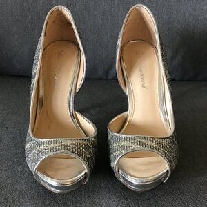 Lulu Townsend Silver Platform Pump